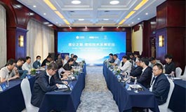 <b>智能科技赋能、全栈自研打底，无限接近纯电的用户体验才是好</b>