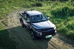 江淮悍途PHEV助力秋收：千扭动力皮卡成为田间“多面手”